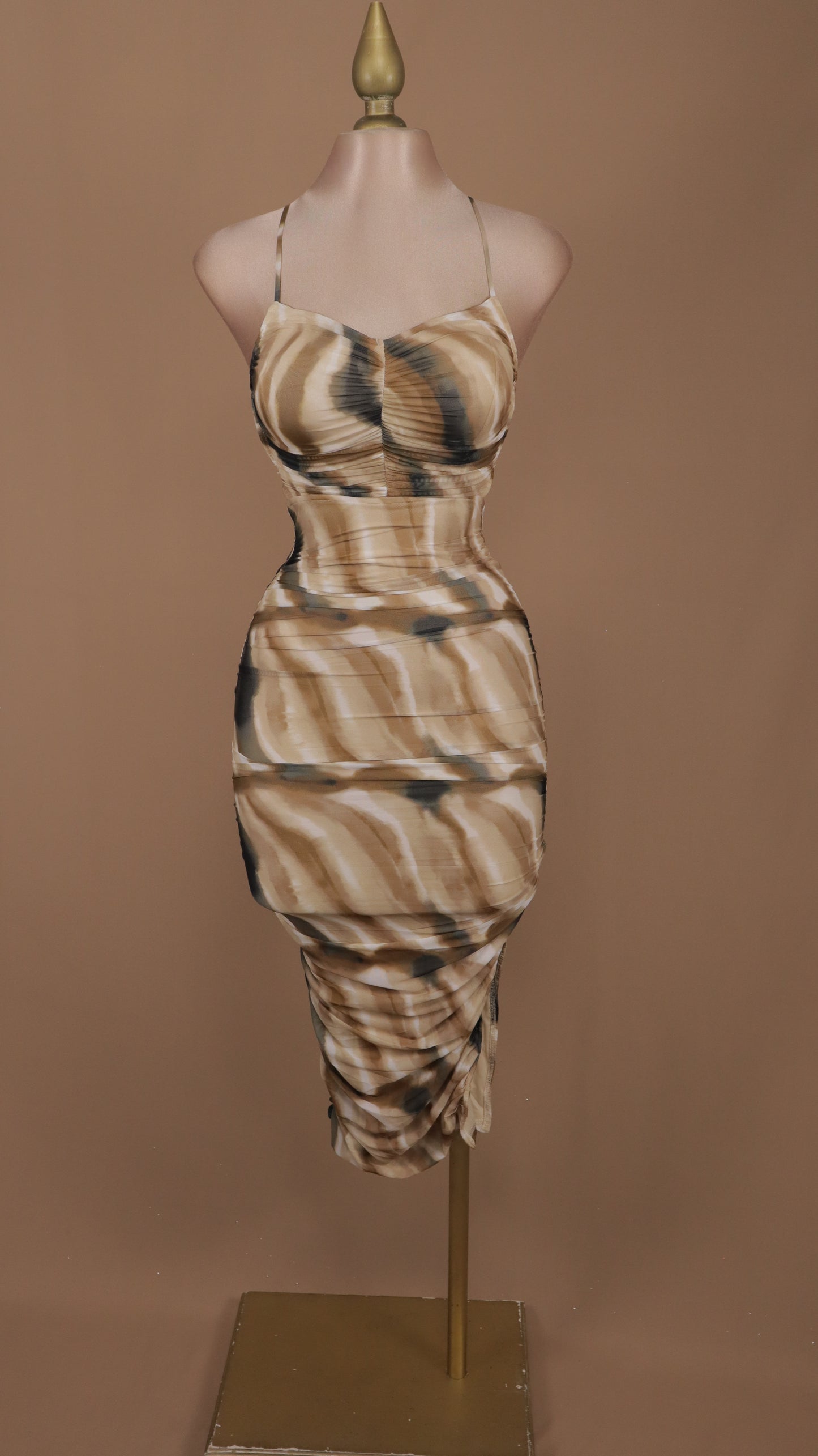 Vestido midi plisado y escote, marmoleado