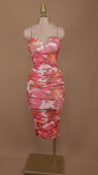 Vestido midi plisado coral