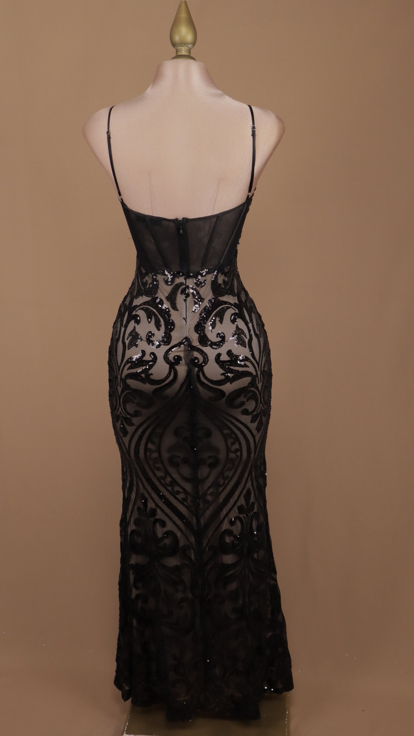 Vestido largo corte sirena con lentejuela