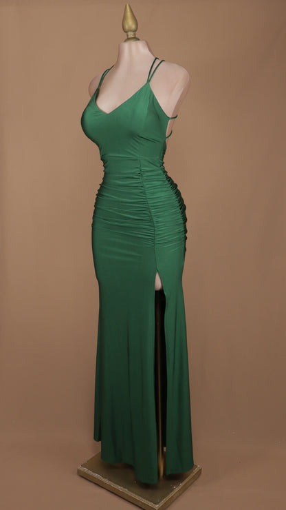 Vestido largo de licra con escote cruzado en la espalda