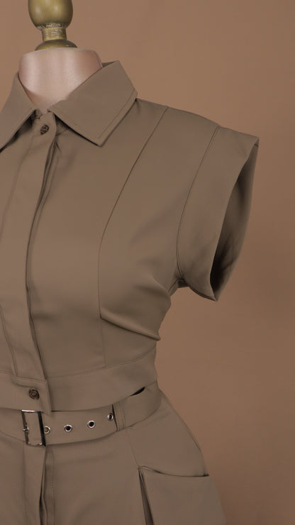 Conjunto de falda y blusa formal