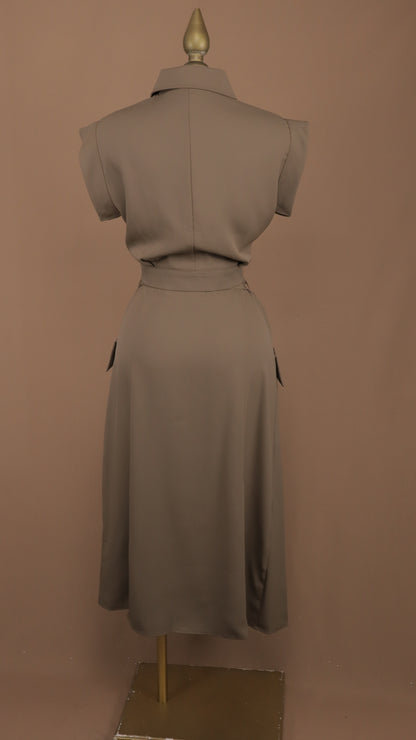 Conjunto de falda y blusa formal