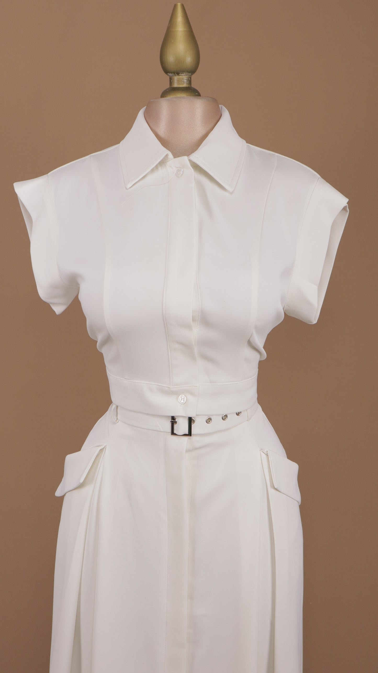 Conjunto de falda y blusa formal