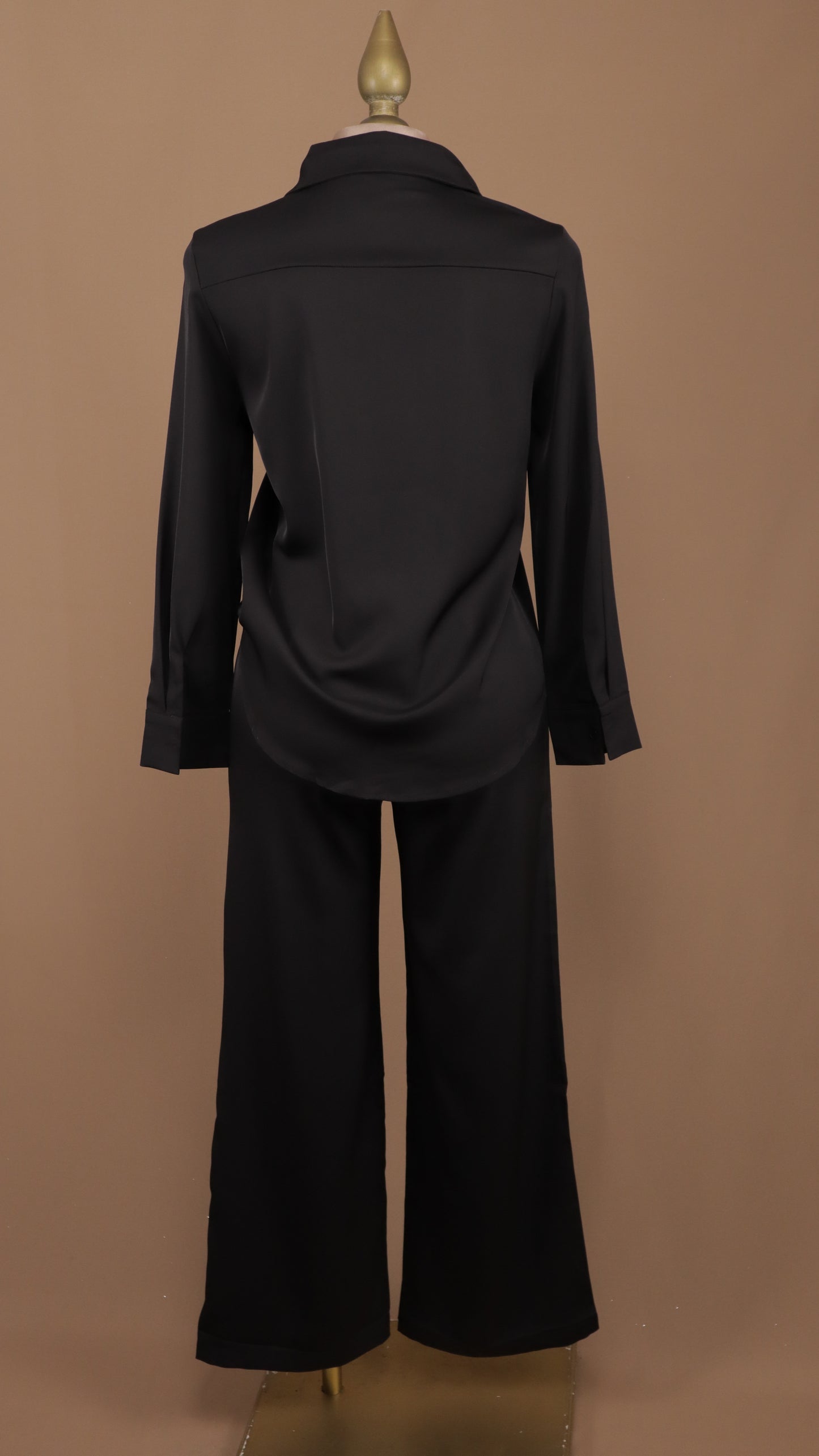 Conjunto de pantalón y blusa manga larga