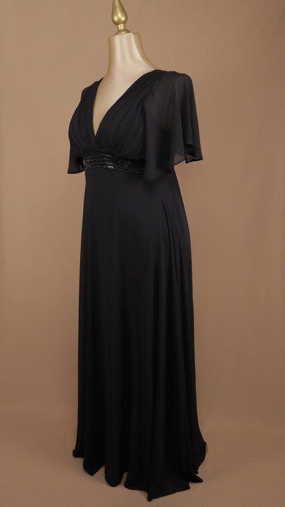 Vestido plus size con aplicación en cintura