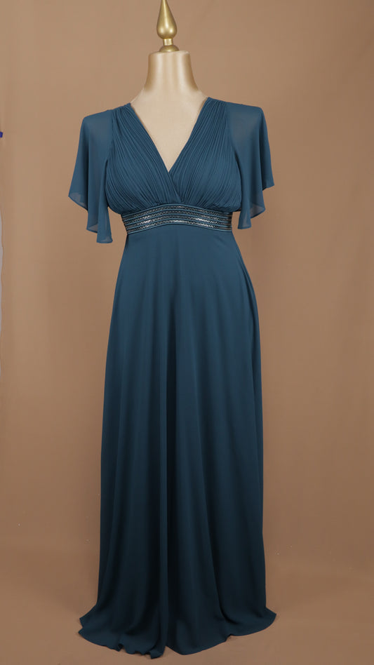 Vestido plus size con aplicación en cintura