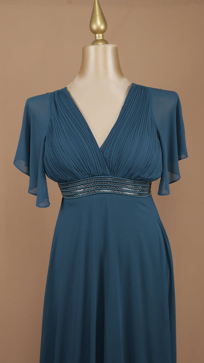 Vestido plus size con aplicación en cintura