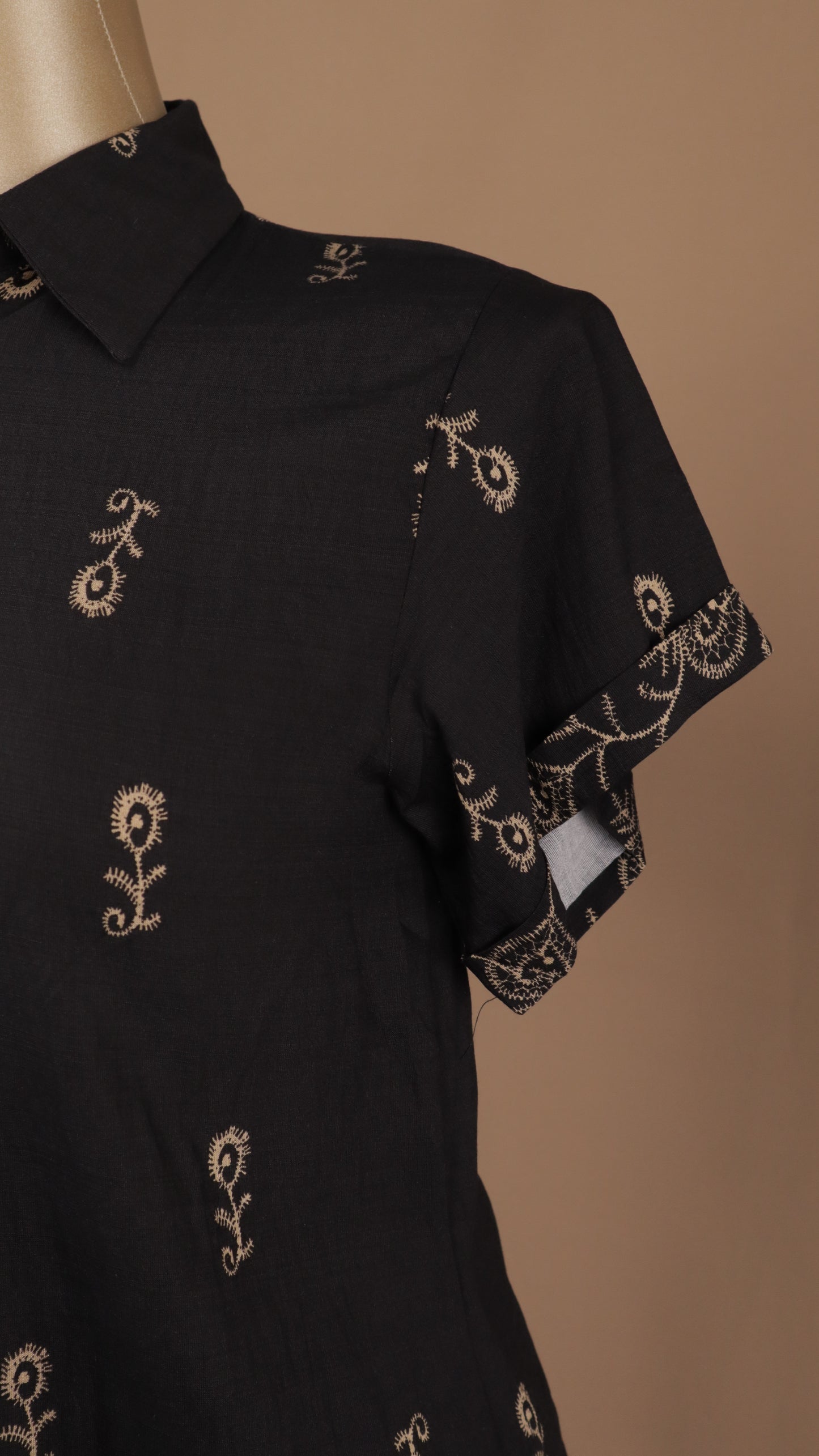Conjunto plus size de pantalón y blusa holgada