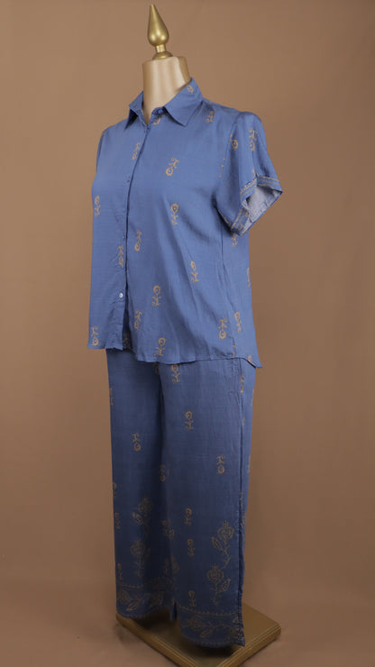 Conjunto plus size de pantalón y blusa holgada