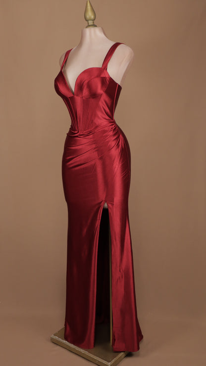 Vestido largo corte sirena escote de tirante