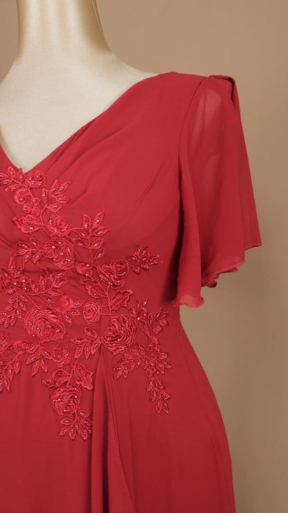 Vestido largo plus size con bordado