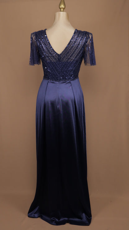 Vestido plus size con aplicación en busto