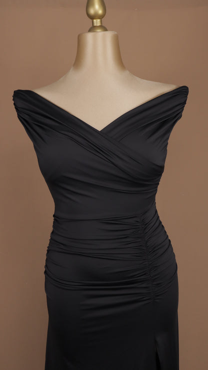 Vestido largo plus size pegadito al hombro