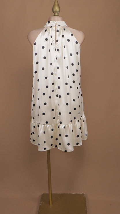 Vestido corto tipo bata cuello halter